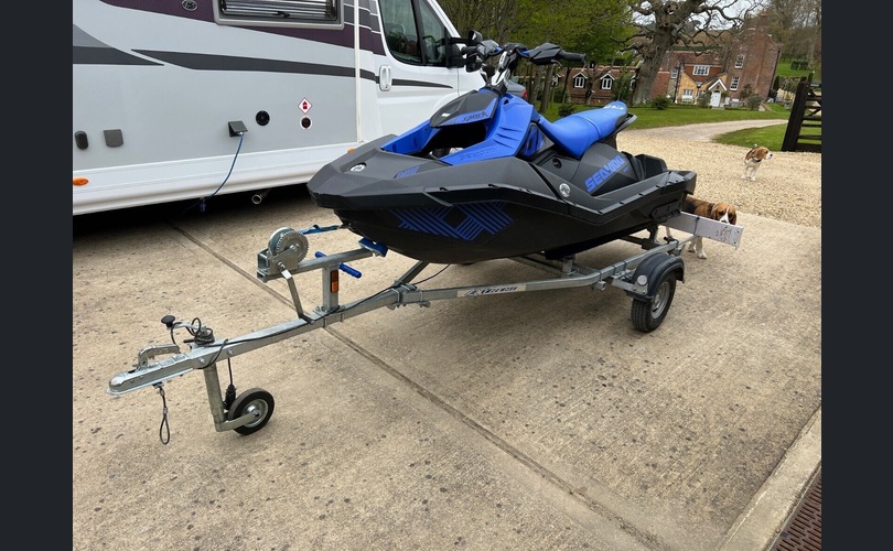 Sea-Doo Spark Trixx 3UP 90 HP-kuva-4